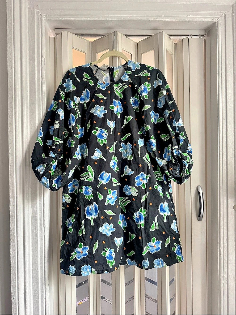 Baum und Pferdgarten Floral Mini Dress in Black & Blue Size 38